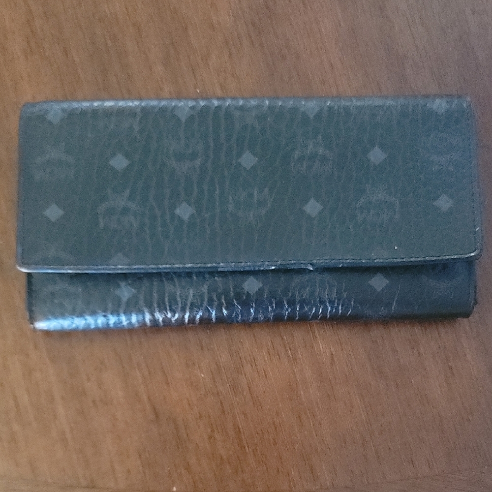 Green Leather Wallet